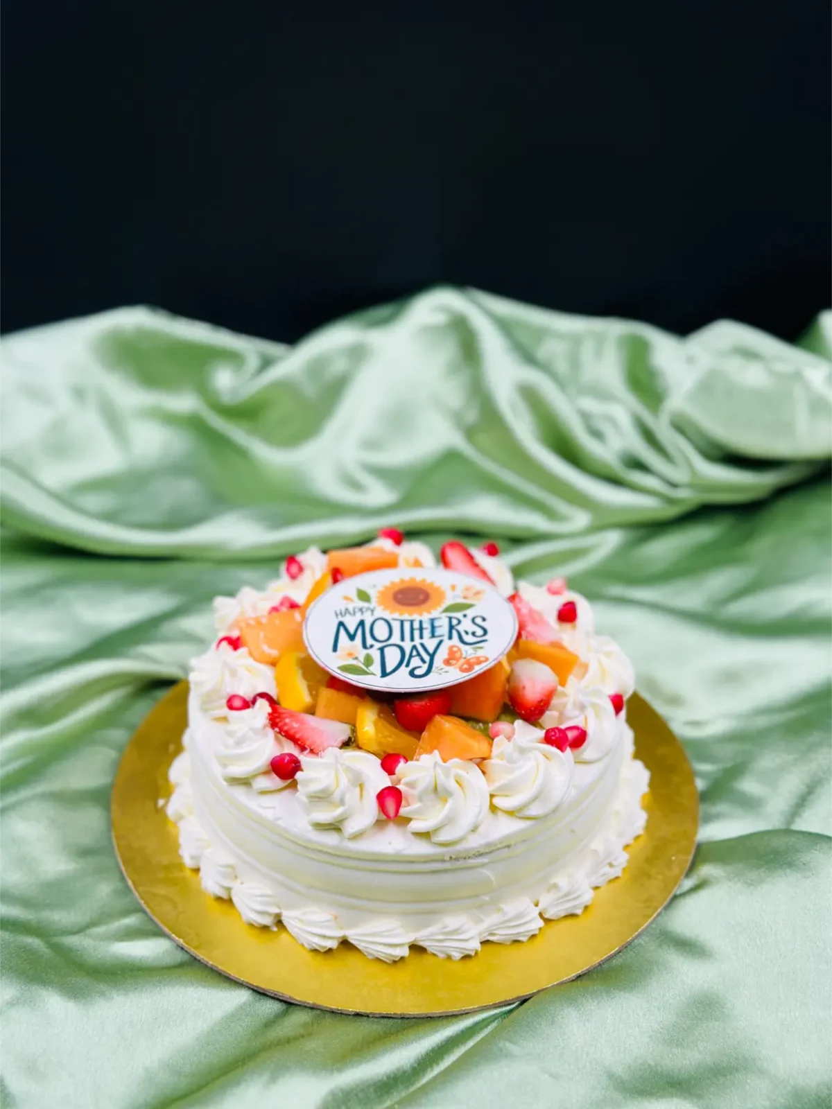 Sugar free Mother's Day Cake - Image 3